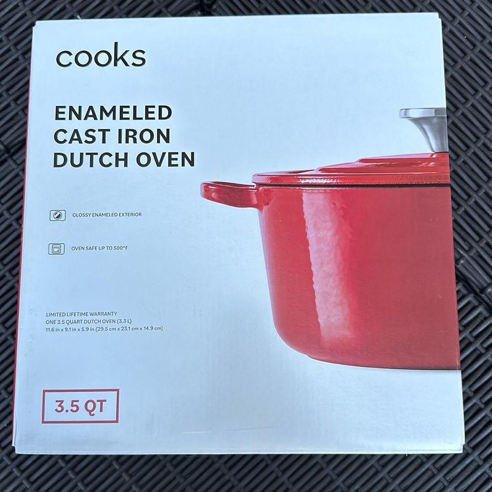 NEW Cooks Enameled Cast Iron Dutch Oven
